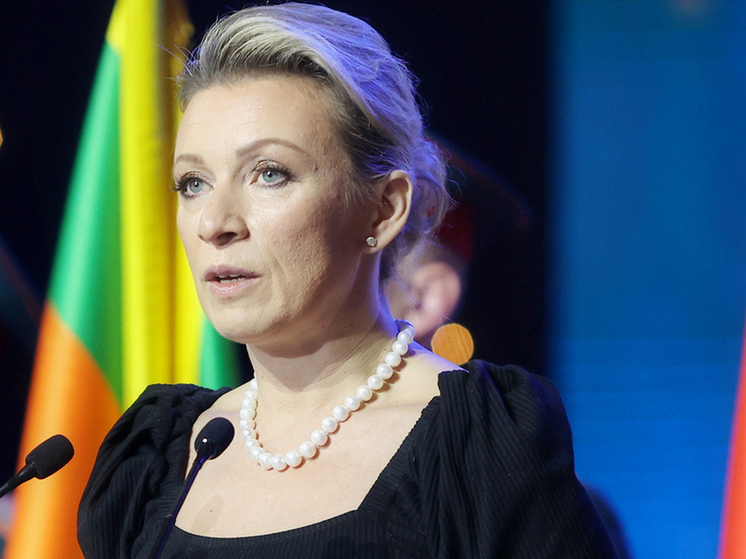 Захарова напомнила критиковавшей Трампа за Гренландию Каллас о Косово