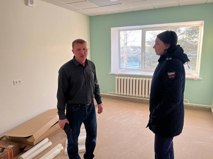 Прокуратура Тегульдетского района контролирует капремонт местной больницы