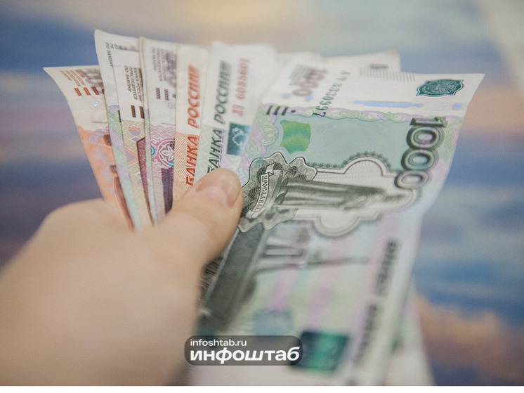 Астраханцы должны зарабатывать больше в новогодние праздники