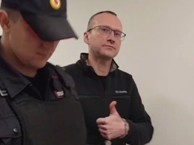 Суд продлил арест бывшему руководителю мусорного оператора Карелии до весны