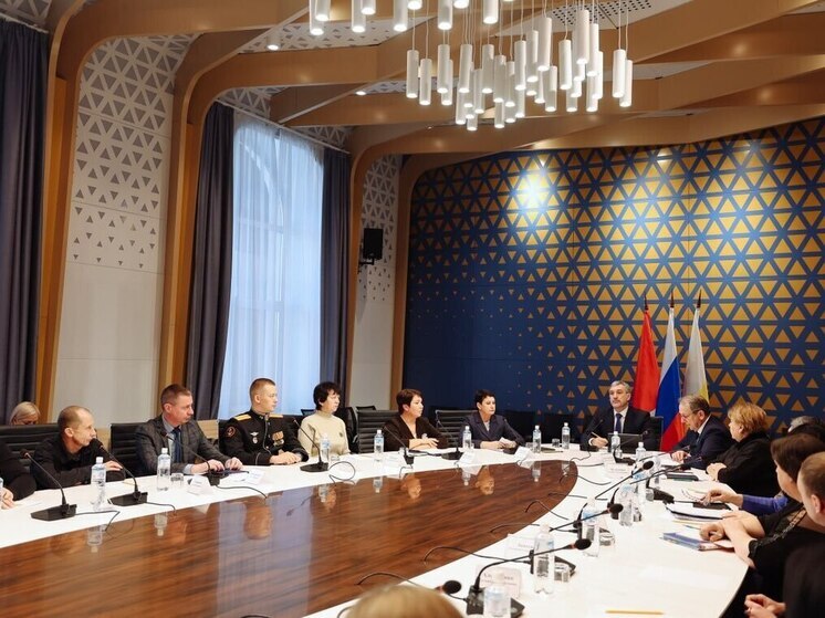 В ходе рабочей поездки в город Свободный губернатор Амурской области Василий Орлов провел встречу с участниками специальной военной операции и членами их семей