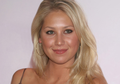 Анна Курникова и Энрике Иглесиас в четвертый раз стали родителями: фото