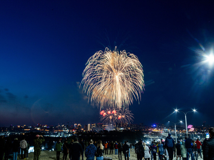 В Новосибирской области запретили запускать фейерверки и ограничили дроны в общественных местах
