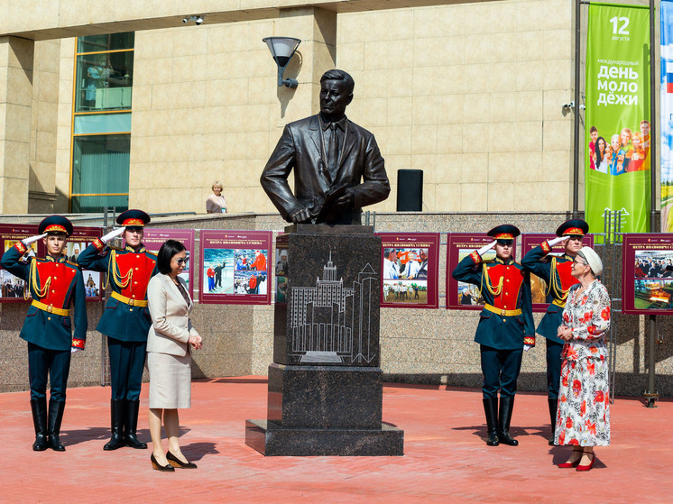 Текслер вспомнил первого губернатора Челябинской области — Петра Сумина