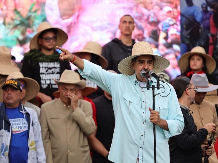 Мадуро посоветовал Трампу заняться проблемами США, а не думать о Венесуэле