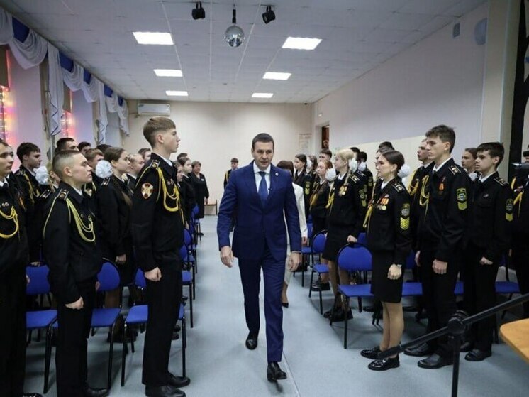 Дмитрий Демешин провел «Разговоры о важном» в военно-морском лицее