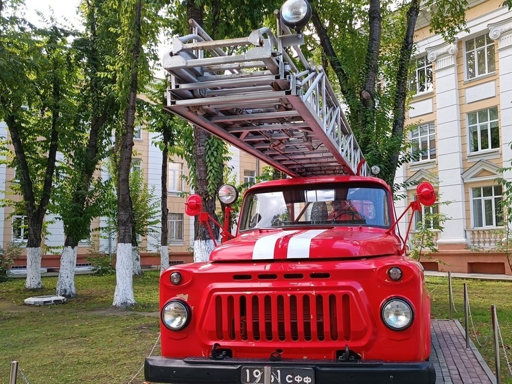 В Кургане загорелся пассажирский автобус
