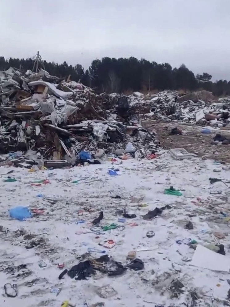 В Бурятии вновь разрастается «блуждающая» свалка Тункинской долины