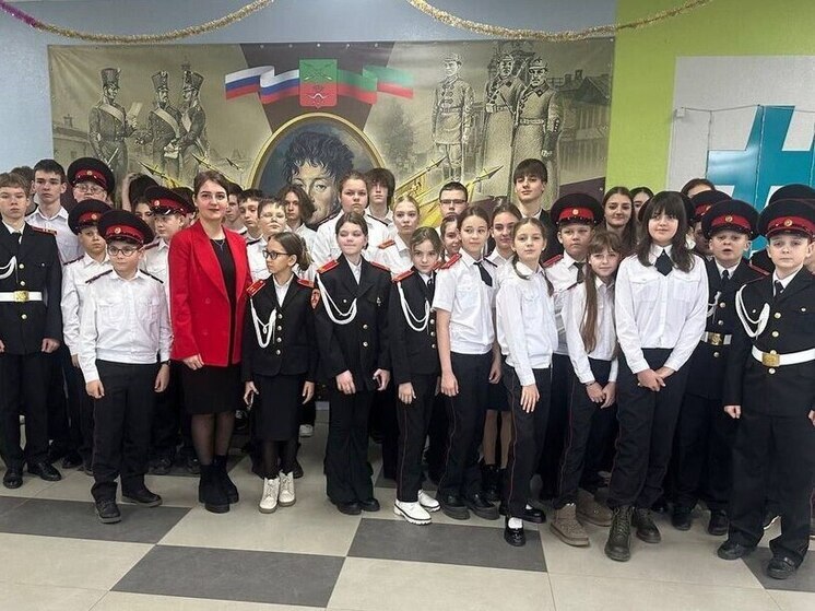 Школьники Мелитополя встретились с представителем суда