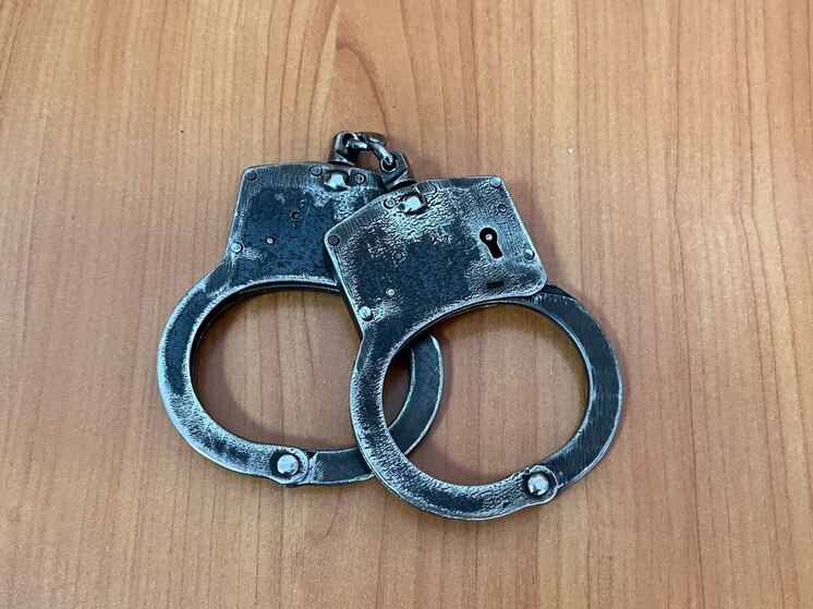 В Саратове правоохранители задержали мигранта, подозреваемого в давлении на бизнес