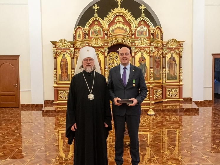 Митрополит Марк вручил награды РПЦ рязанским чиновникам