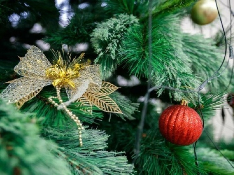 Завтра откроется новогодняя елка у театра «Экият» в Казани