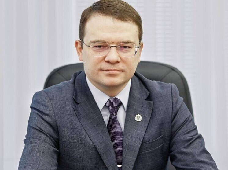 Тема дорог и транспорта стала №1 на прямой линии губернатора Вячеслава Федорищева 5 декабря