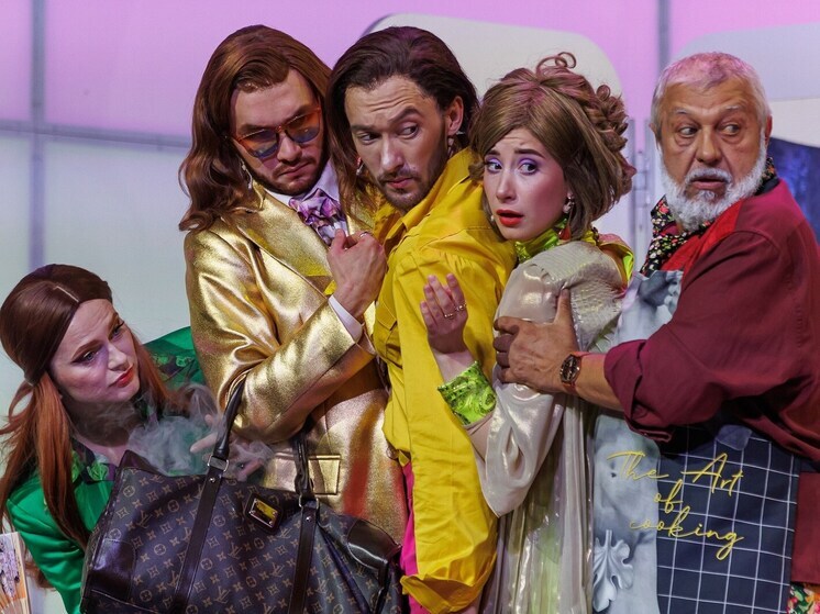 Псковский театр драмы приглашает на новогоднее волшебство: от сказки для малышей до ярких комедий для взрослых