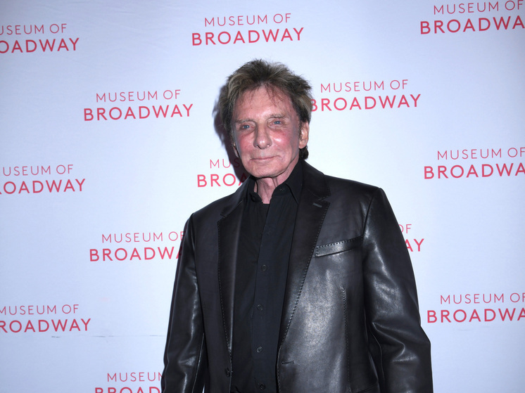 Известный певец Барри Манилоу отменил концерты из-за рака