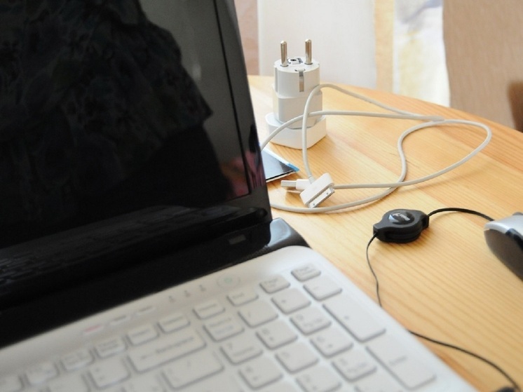 Распространяется фейк об изменении выплат свердловским участникам СВО