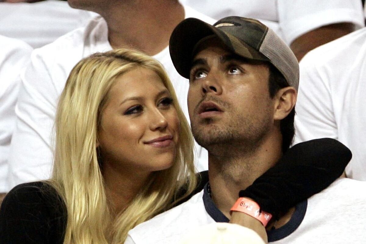 Анна Курникова и Энрике Иглесиас стали родителями в четвертый раз