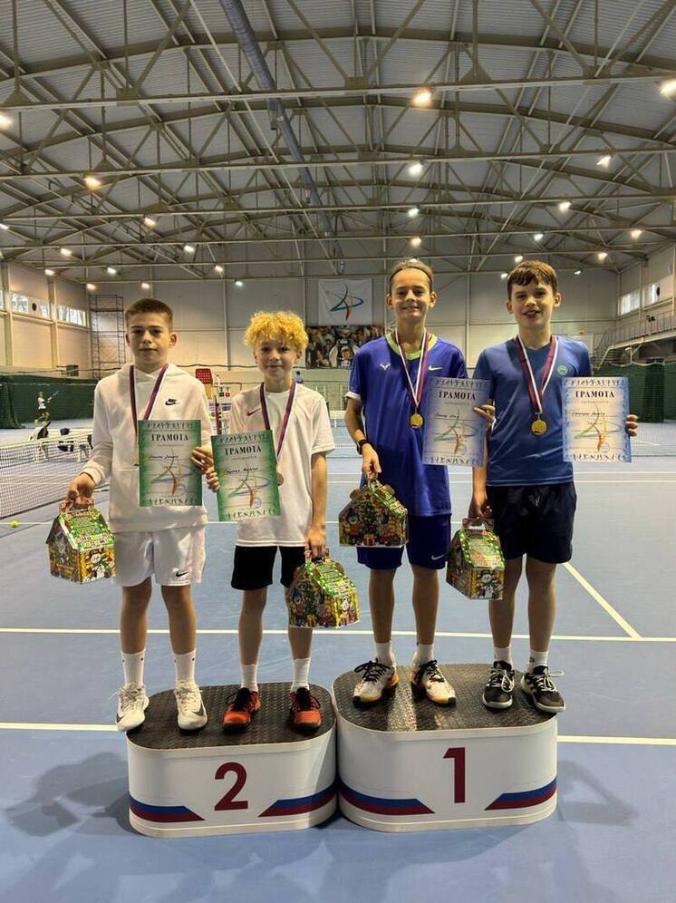 Тульские теннисисты получили 5 медалей на межрегиональном «Новогоднем турнире»