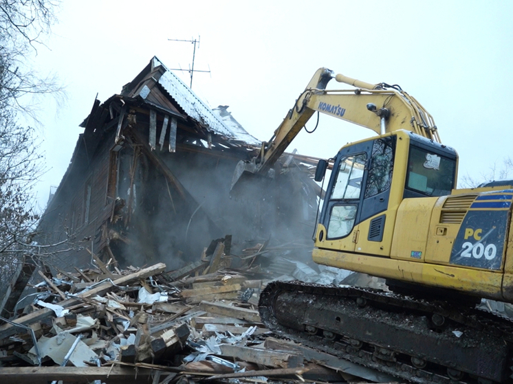 Аварийные дома по программе комплексного развития территорий сносят в Вологде