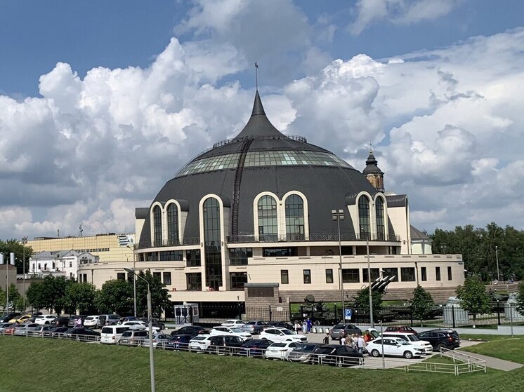 В Туле пройдет церемония прощания с директором музея оружия Калугиной