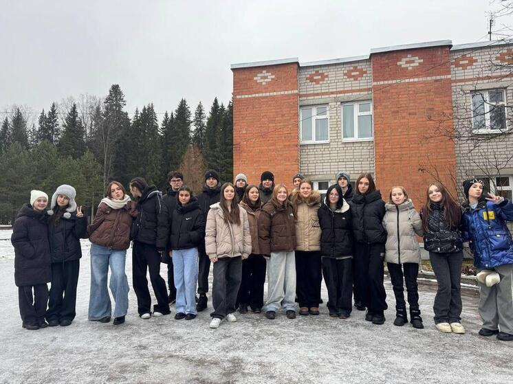 Дети из Запорожской области прибыли на новогоднюю смену в ярославский лагерь «Искра»