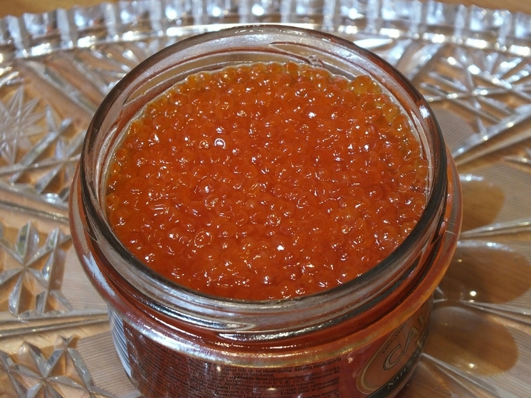 Mash: Полиция вернула икру уфимцу после кражи администратором хостела