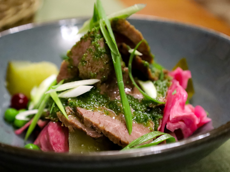 Простые изменения в рационе питания, которые могут помочь справиться с самыми агрессивными и трудноизлечимыми видами рака, заинтриговали ученых, приветствующих новаторские методы лечения, которые могут привести к смерти опасных опухолей от “голода”