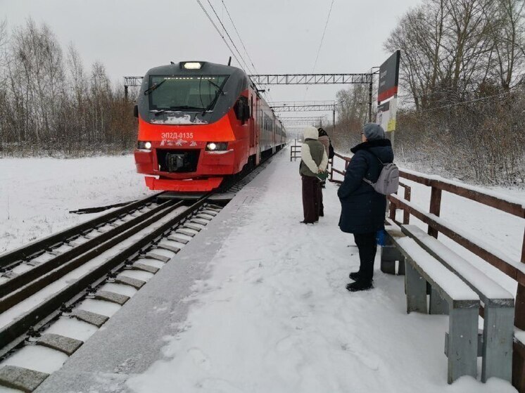 Электропоезд Кемерово - Березовский стал популярным у полумиллиона пассажиров