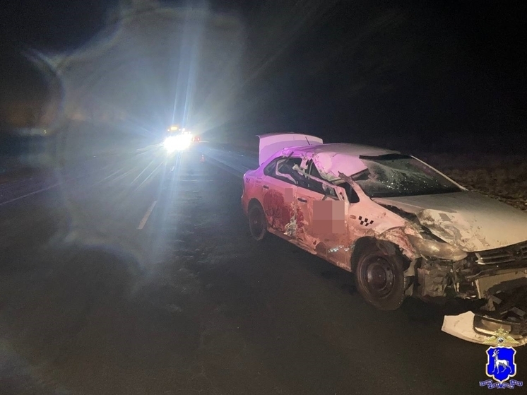 Иномарка влетела в КАМАЗ в Самарской области, пострадал 43-летний мужчина