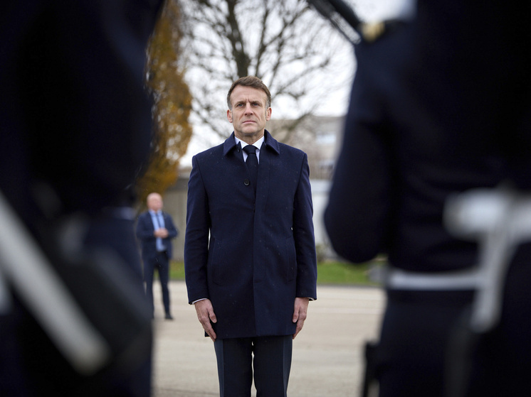 Politico: европейские страны ждут, что Франция возглавит оборону континента на фоне ухода США