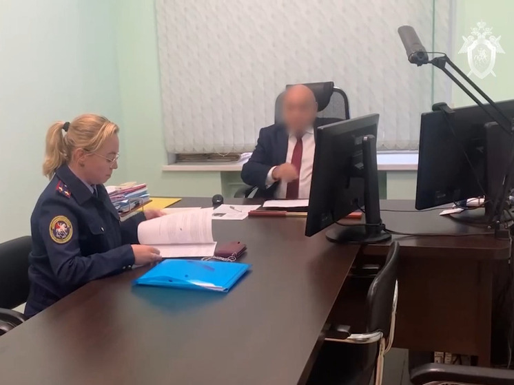 Экс-замначальника Леноблгосэкспертизы осудили за посредничество в даче взятки