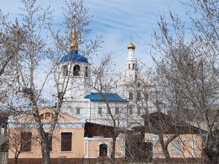 По народному календарю 24 декабря 2025 года отмечается Никонов день. Православная церковь в этот день вспоминает преподобного Никона Печерского, монаха Киево-Печерского монастыря.