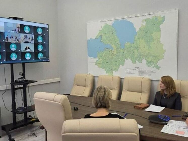 Специалисты решали, как избежать мусорного коллапса в праздники в Ленобласти