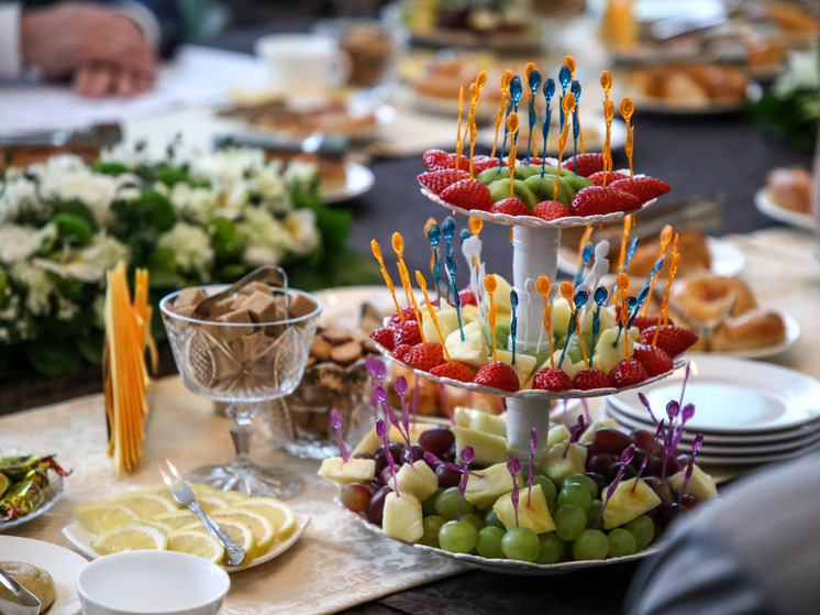 Новогодний стол-2026: какие блюда посоветовали эксперты на год Лошади