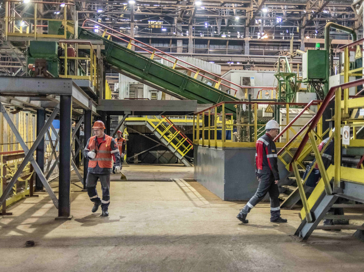 «Запорожсталь» аварийно остановила работу из-за отключений на Украине