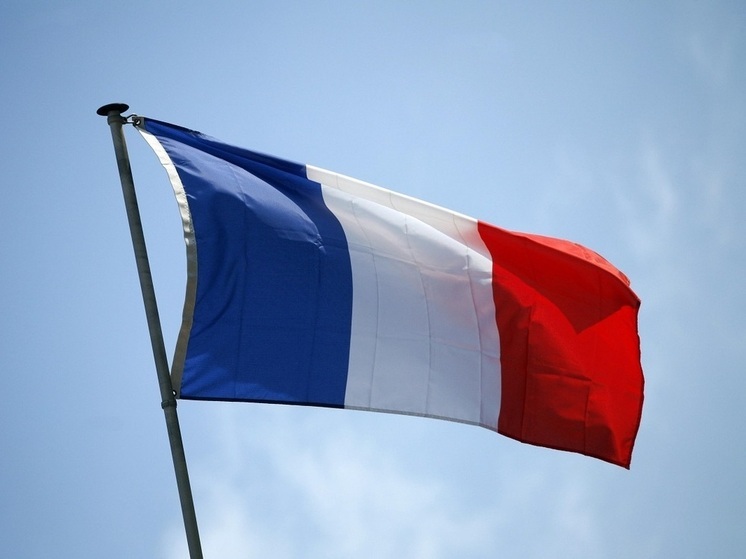 Политик Дюпон-Эньян: Европа должна перестать финансировать Украину после пропажи оружия для ВСУ