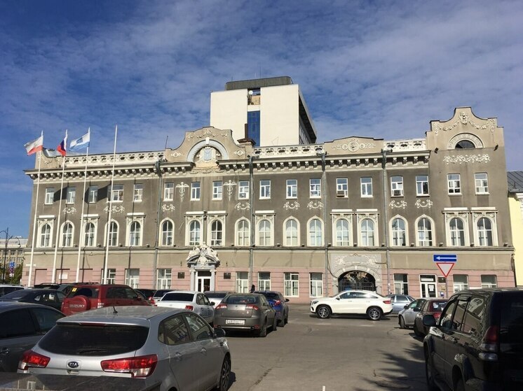 Власти Саратова изымают участок у Привокзального рынка