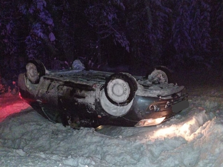 Lada Granta перевернулась в Кольском округе