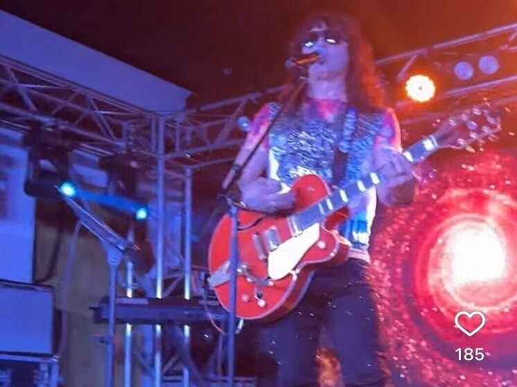 Туляк Андрей Алексин вспомнил, как покупал гитары как у Криса Ри