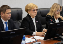 Программа наказов избирателей, местный бюджет, программа развития коммунальной инфраструктуры, а также увековечение памяти и награды заслуженным краснодарцам — эти и другие ключевые вопросы рассматривались на шестом заседании городской Думы Краснодара