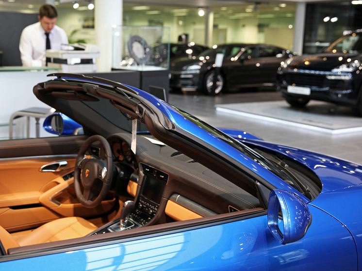 Почему покупателя могут обмануть в автосалоне и виноват ли в этом производитель