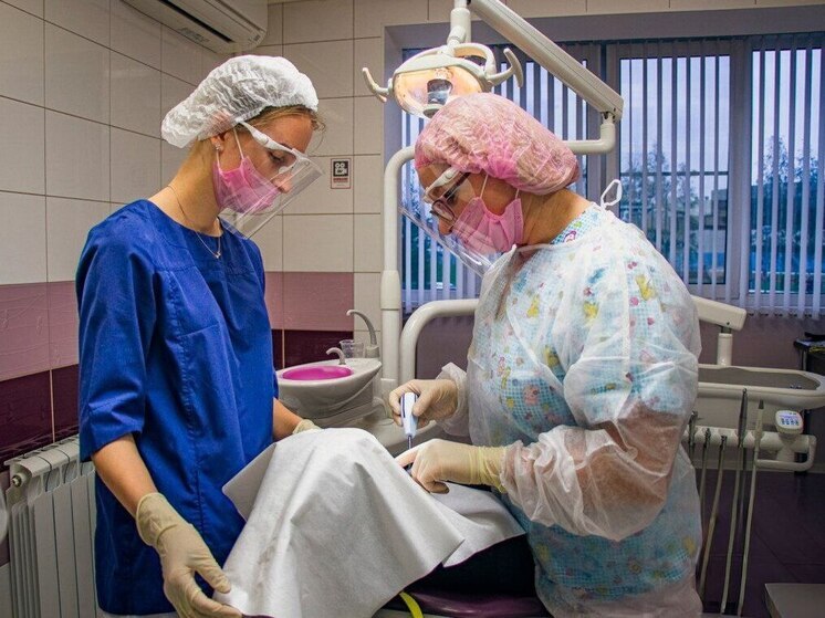 Новгородские студены придумали «умную» пломбу для борьбы с кариесом