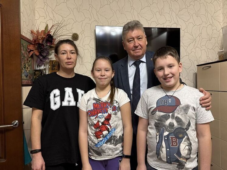 Алексей Анохин исполнил мечты юных костромичей