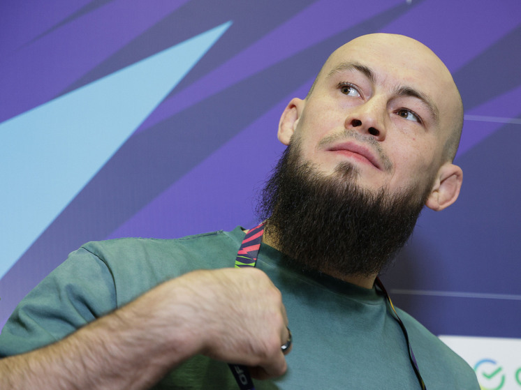 Российский боец UFC Фахретдинов уволен из организации, хотя никогда не проигрывал