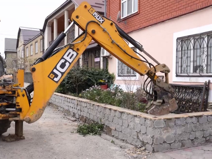 В Махачкале на улице Попова освобождают более 50 самовольно захваченных участков