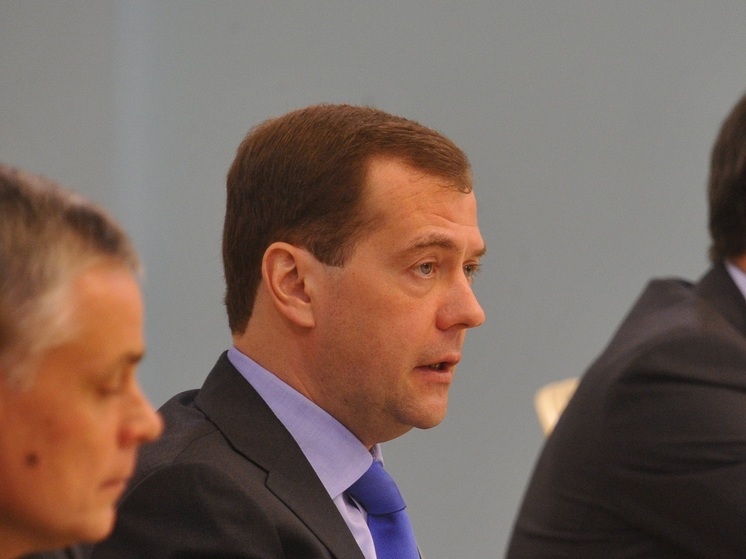 Медведев рассказал, каким должно быть пребывание каждого мигранта в России