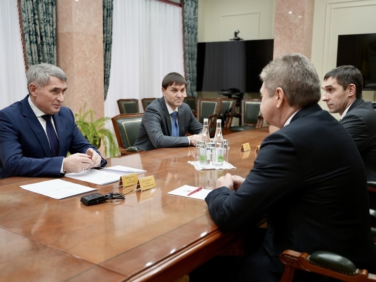 Главе Чувашии представили нового управляющего директора ПАО «Химпром»