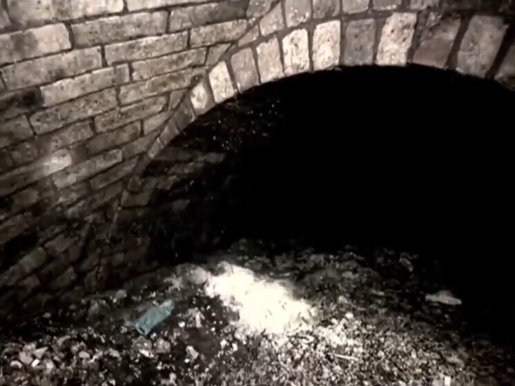 LBC: 100-тонная гора из жира и салфеток закупорила канализацию Лондона