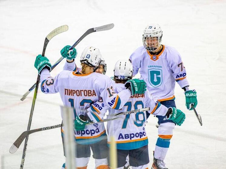 Вторая подряд победа: женский хоккейный «Сахалин» в гостях обыграл фаворита «Агидель»