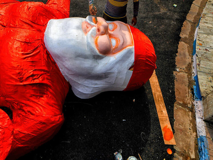 Британец на скутере для инвалидов попытался украсть статуэтку Санта-Клауса